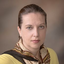 Zelmira Curillova-Chavko,   MD