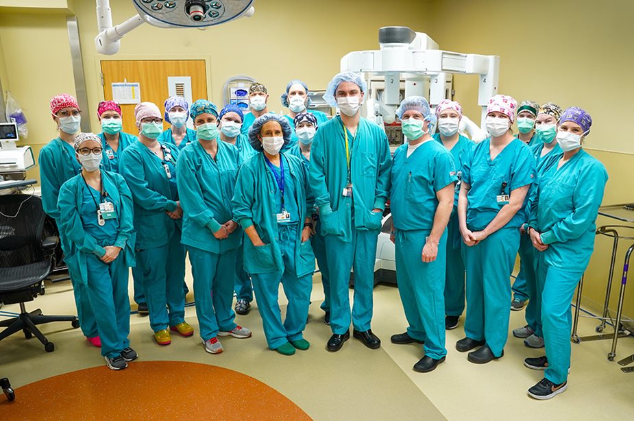 Robotic-Surgery_Team-Northern_Light_Eastern_Maine_Medical_Center-1.jpg